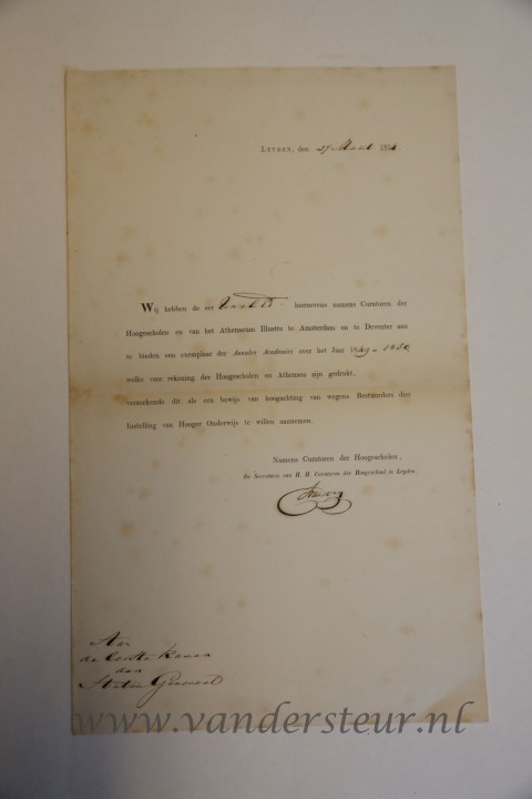 DOZY Zes brieven van de curator der hogeschool te Leiden, Dozy, 1854, 1855, 1859, 1857, 1852, 1860, deels gedrukt.