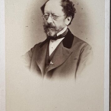 Portrait photograph of de heer Poel