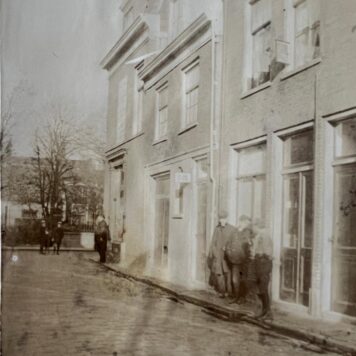 antieke foto vlamingstraat bouw en woningtoezicht