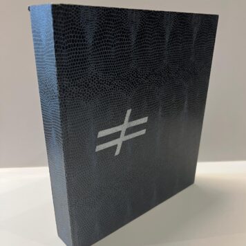 [Is not] by Frans Baake 1 box with 4 photo collages and linocuts. Zeldzaam verzamelobject