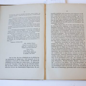 Gedenkboek der oprichting van het monument ter herinnering aan den volksgeest van 1830 en 1831 [Naatje op de Dam], Dordrecht, Lagerwey, 1858.