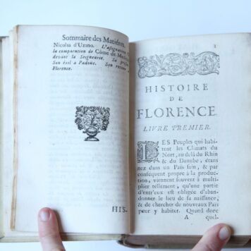 Histoire de Florence. 2 delen in 1 band, Amsterdam, H. Desbordes, 1694.