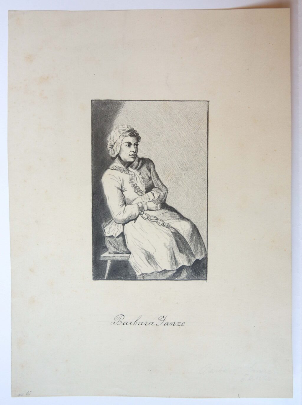 'Barbara Janze', tekening met potlood van een zittende vrouw, vastgezet met een ketting om haar pols.