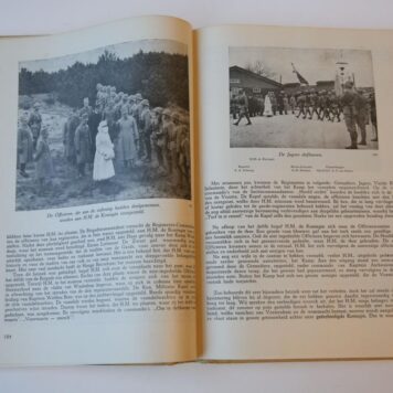Gedenkboek grenadiers en jagers 1929-1939, geb., geïll, 368 pag.