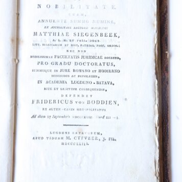 Disputatio historico-juridica inauguralis de nobilitate. Leiden 1823, 91 p.