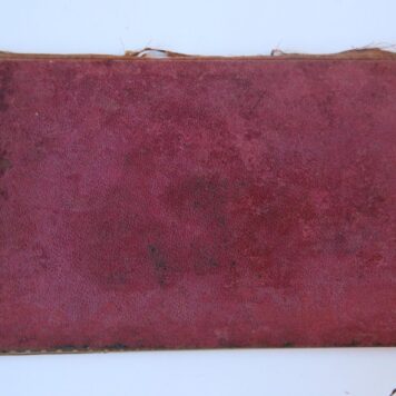 Mac-Mahon's Marsch van Chalons naar Sedan, uit een krijgskundig oogpunt beschouwd. Vrij naar het Fransch en vermeerderd, Rotterdam 1871, 43 pag., geïll. met 3 uitvouwbare kaarten, geb., (los in de band, rug beschadigd).
