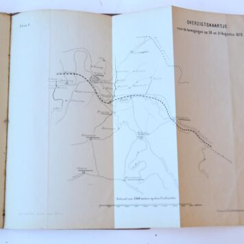 Mac-Mahon's Marsch van Chalons naar Sedan, uit een krijgskundig oogpunt beschouwd. Vrij naar het Fransch en vermeerderd, Rotterdam 1871, 43 pag., geïll. met 3 uitvouwbare kaarten, geb., (los in de band, rug beschadigd).