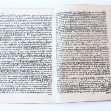 Pamphlet. Klaer ende grondich Tegen-betoogh/vaneenige kercken-Dienaren van Hollant ende West-Vrieslandt gestelt tegen seker vertoogh der Remonstranten, den Ed. Mog. Heeren Saten der selve Landenin Aprili voorleden overgegeven, ende daer na door den Druck gemeen gemaeckt (...), 1617, 120 pp.