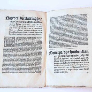 Pamphlet. Ivstificatie vande covrs die ghehouden wort by de steden, Dordrecht, Amstelredam, Schiedam, Enchuysen, Edam ende Purmereynde (...), t'Amstelredam by Marten Jansz. Brant, 1618, 136 pp.