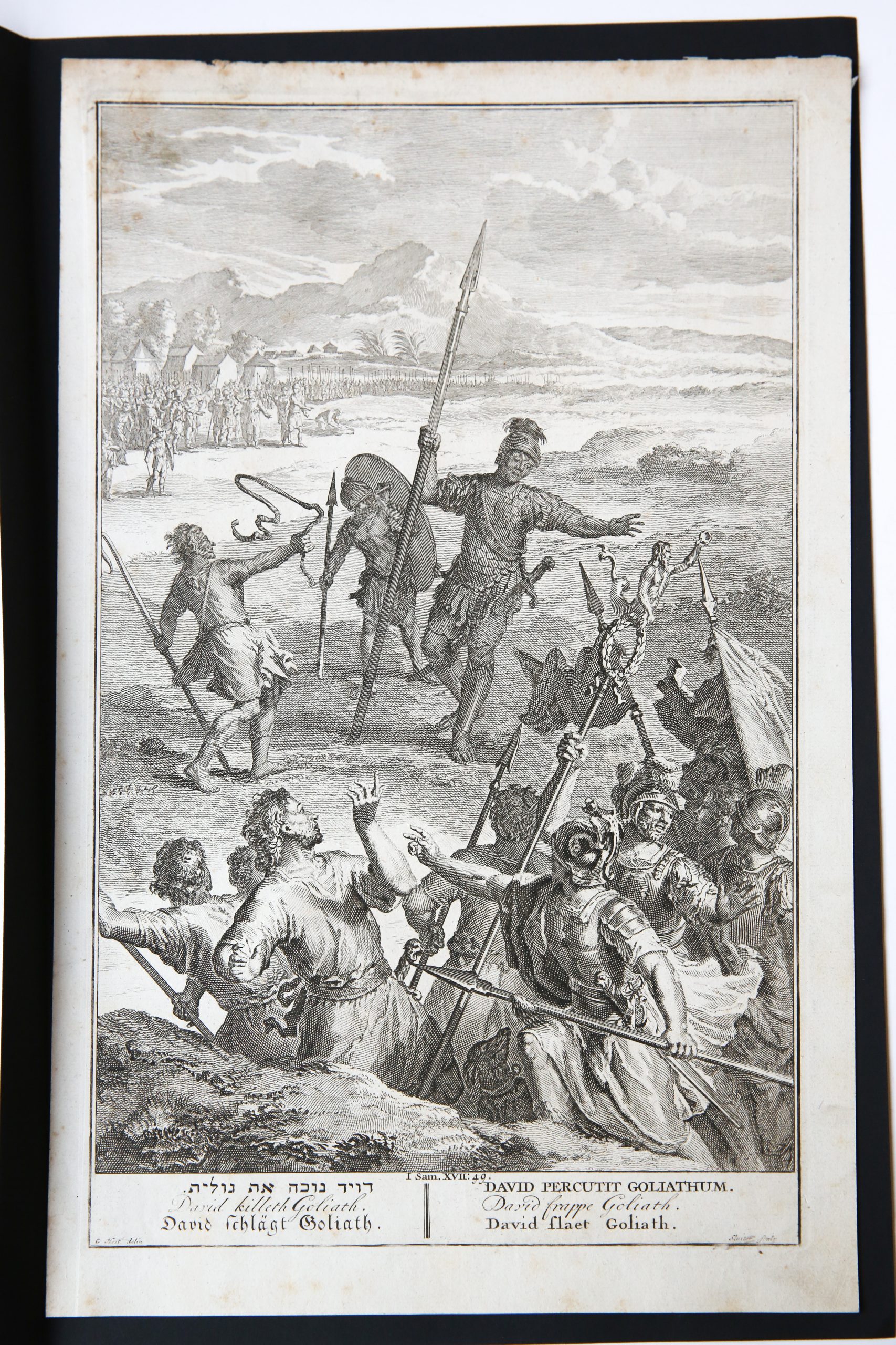 [Original etching and engraving by Sluyter and Hoet] David slays Goliath/David en Goliath.