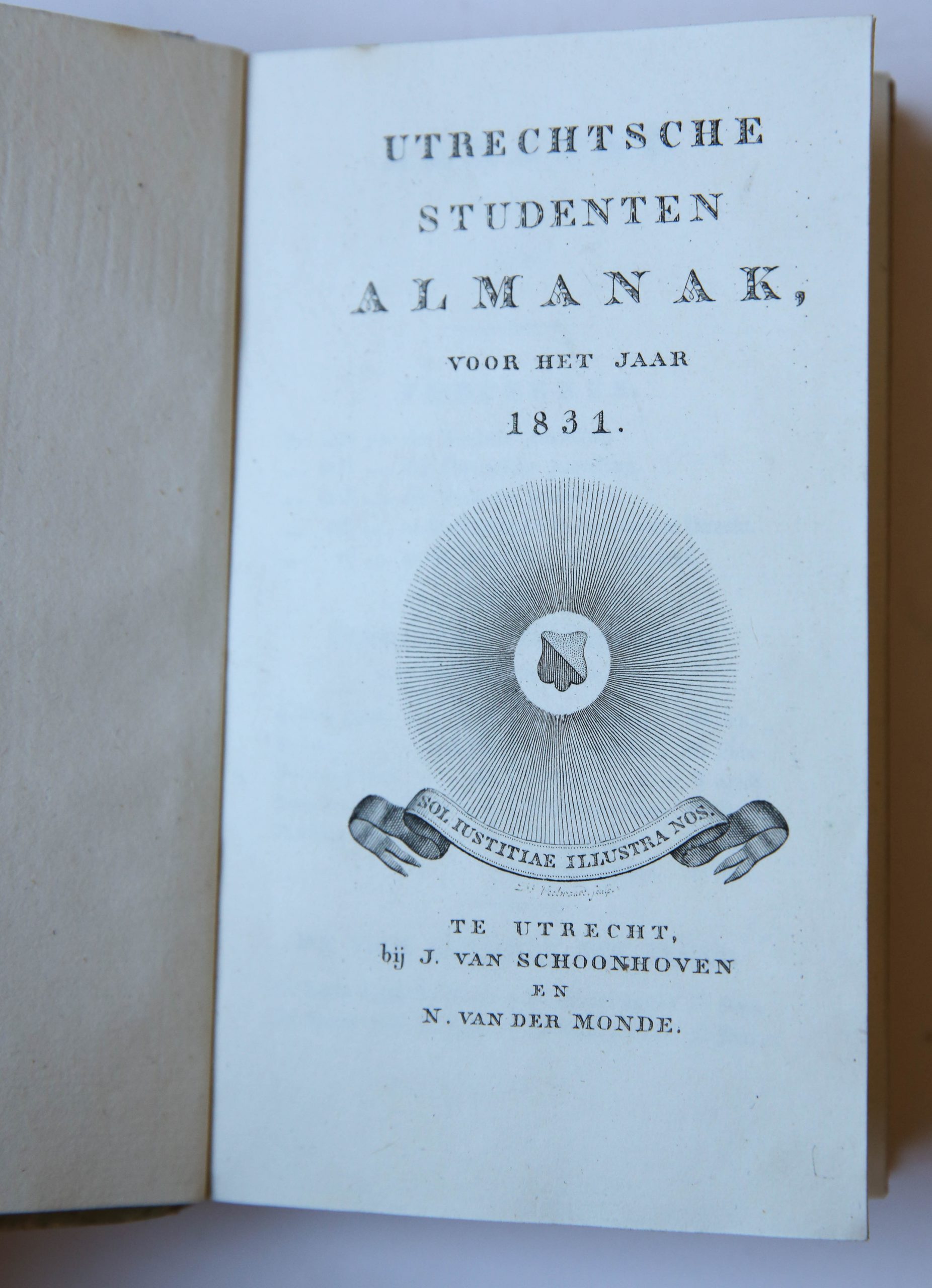 Utrechtsche Studenten Almanak voor het jaar 1831, Utrecht J. van Schoonhoven en N. van der Monde, 243 pp.