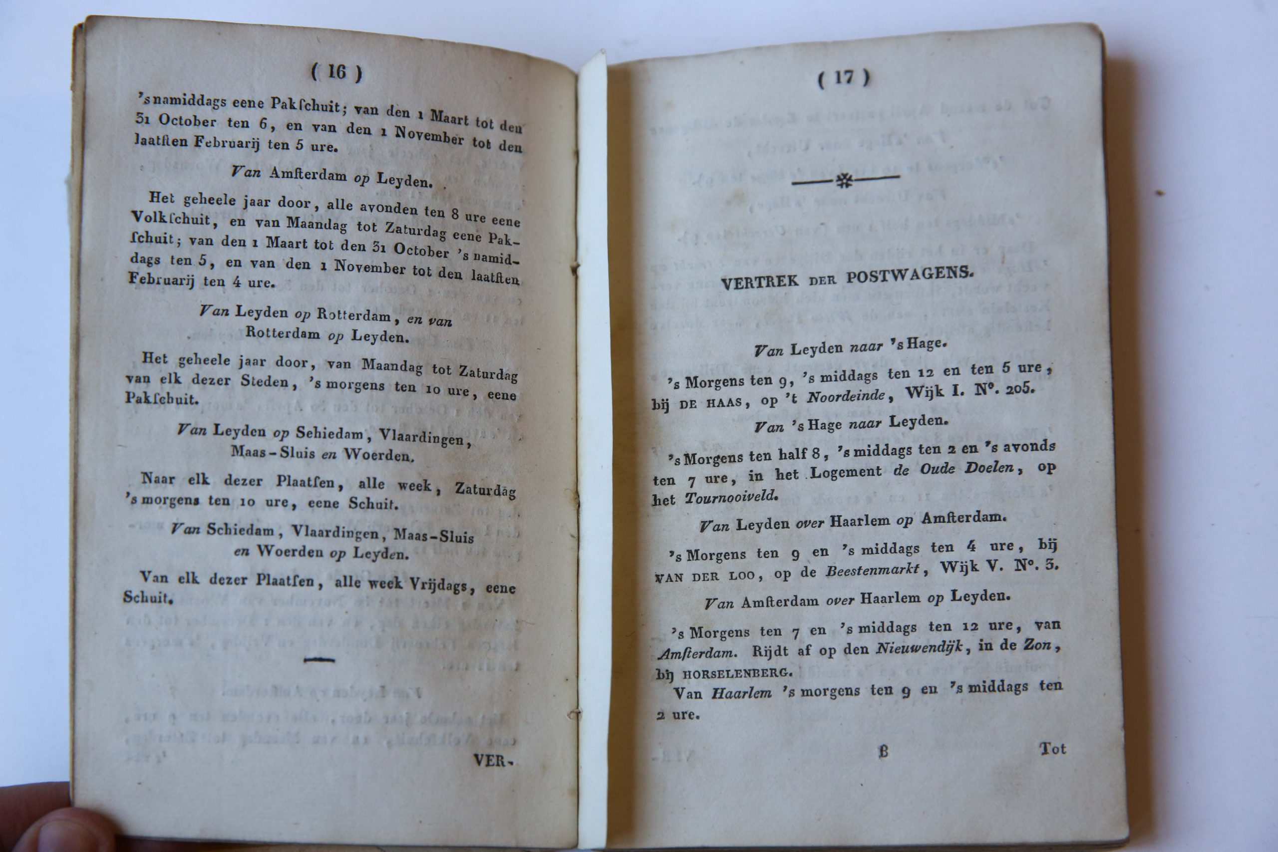 Studenten Almanak 1830, Leiden L. Herdingh en Zoon, 166 pp.