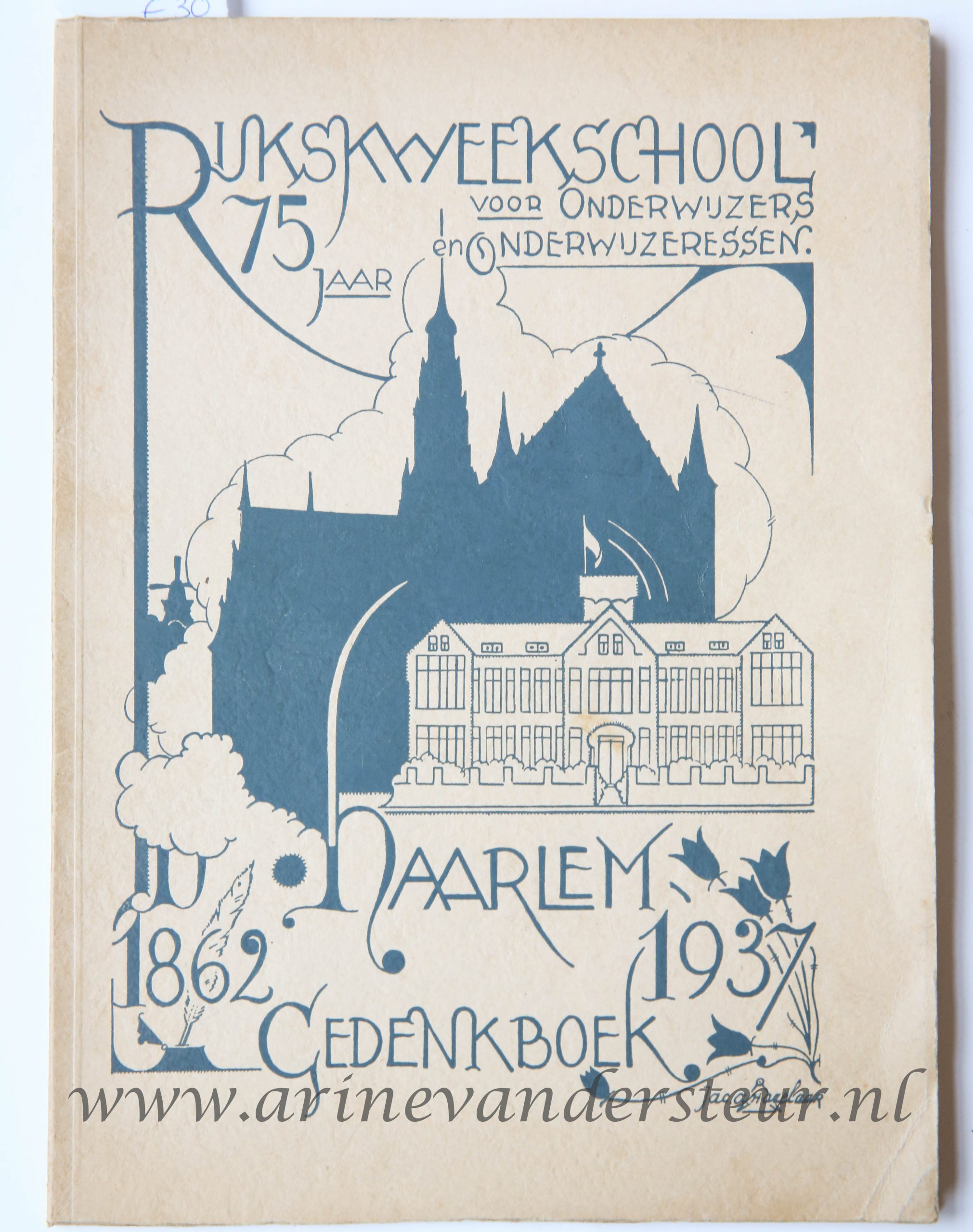 Rijkskweekschool voor onderwijzers en onderwijzeressen, 75 jaar, Haarlem, 1862-1937, gedrukt bij J.B. Wolters te Groningen, 105 pp. Illustrated with black and white illustrations.