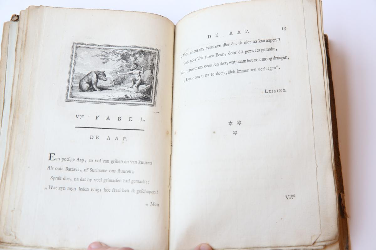 Fabelen uitgegeven door E. Bekker Wed. A. Wolff en A. Deken. Den Haag, Isaac van Cleef, 1784.