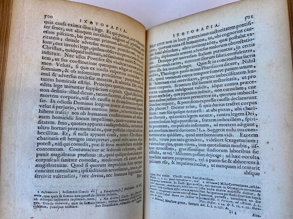 [Literature, Humanism 1729] Desiderius Erasmus, Colloquia, cum notis selectis variorum. Delft, Adrianus Beman; Leiden, Samuel Luchtmans, 1729, [16] 784, [22] pp.