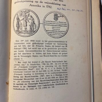 [Ca. 10 overdrukken van artikelen over Friese numismatiek, ca. 1900- ca. 1912]. Geïllustreerd, gebonden in linnen band.
