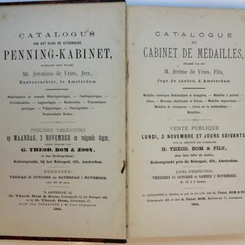 Catalogus van het (......) penning-kabinet nagelaten door mr. Jérome de Vries , kantonrechter te Amsterdam, Amsterdam 1884, 242 pag., half linnen.