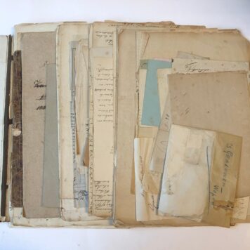 'S GRAEUWEN, MASTHOFF `Geslachtboek van de familie 's Graeuwen, aanvangende met het jaar (1601). Samengesteld door en toebehorende aan W.H.N. 's Graeuwen 1879'. Katern van 20 beschreven foliobladen.