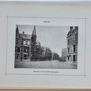 GRAVENHAGE, DUINOORD--- Duinoord te 's-Gravenhage, 14 foto's op karton van deze Haagse wijk, uitg. M. v.d. Beek te 's-gravenhage, 19x26 cm., ca. 1900.