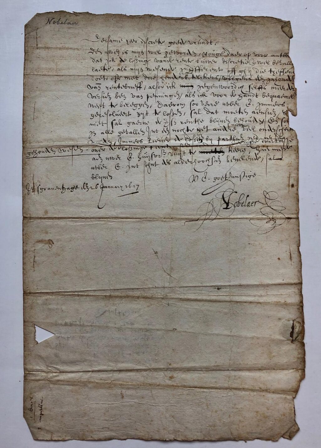[Manuscripts, letters, 1617] Twee brieven van Cornelis Nobelaer, dd. ‘s Gravenhage 26-1-1617 en 23-8-1617 aan Jacob van Houthuys(en) te Amsterdam (op de NZ Voorburgwal t.o. St. Nicolaasbrug). Manuscript, folio, 4 p, met afdruk van lakcachet.