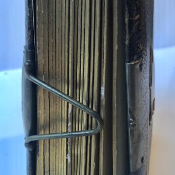 [PHOTO ALBUM, ROOS, VERHAAR, HENDRIKSE, KLEYN] Fotoalbumpje met portretfoto's in het carte-de-visite-formaat van de Amsterdamse familie Roos.