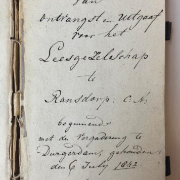 [MANUSCRIPT, RANSDORP, LEESGEZELSCHAP, KNIPSCHEER] Notitieboekje met op het titelblad: `Aantekening van ontvangst en uitgaaf voor het leesgezelschap te Ransdorp c.a., beginnende met de vergadering te Durgerdam, gehouden den 6 juli 1842, door H. Knipscheer, directeur'. Op de volgende bladzijden enkele uitgaven uit 1842, verder is het boekje gevuld met gedichten; het laatste ondertekend J.K[nipscheer?]. In totaal 56 p., 16(, manuscript.