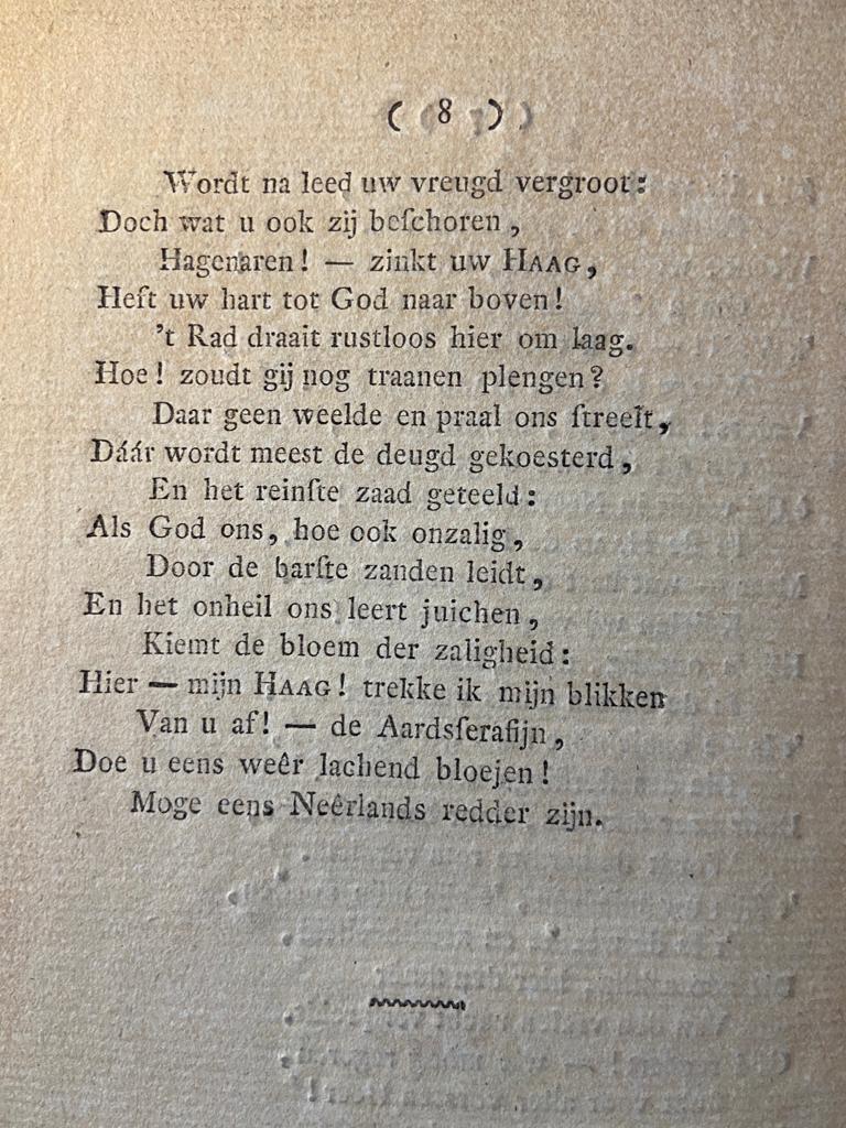 [History The Hague, Poetry] Een Blik op ’s Gravenhage in 1808 door F.A. de Hartogh, medebestuurder van het Dichtlievend genootschap onder de spreuk: Kunstliefde spaart geen vlijt,, W. K. Mandemaker, ’s Gravenhage, 1814, 8 pp.
