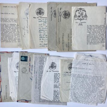 [Letters, Teerenstra, Walta] 13 brieven van Monseigneur Jac. Teerenstra aan Jan Walta, dd. Doumé 1951-1960 getypt.
