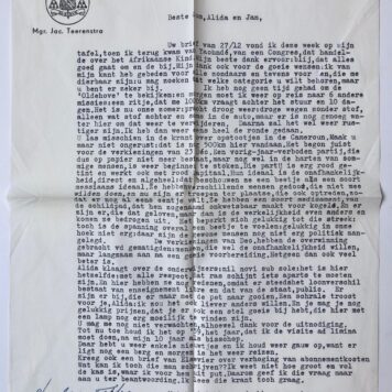 [Letters, Teerenstra, Walta] 13 brieven van Monseigneur Jac. Teerenstra aan Jan Walta, dd. Doumé 1951-1960 getypt.