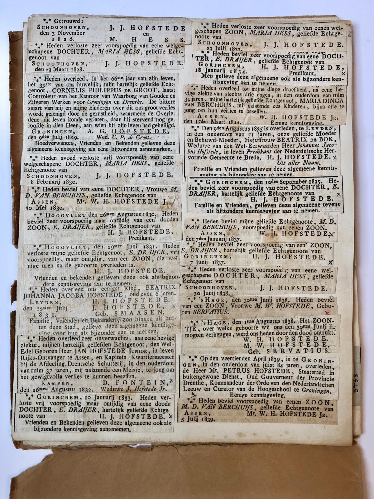  - [Family newspaper articles] Verzameling familie advertenties uit kranten betr. de familie Hofstede, 1796-1916, ca. 150 stuks.