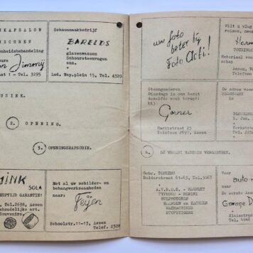 [Private printed programm 1950] Programma van groepsfeest van De Zwervers en Thrianta Stam te Assen, ca. 1950. Gestencild, 18 pag., met veel advertenties van plaatselijke winkeliers.