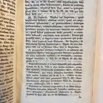 [Pricebinding, 1836] Exemplaar van D. Ruhnkenius, Scholia in Suetonii vitas caesarum, editit Jacobus Geel, Leiden 1828. 385 pag., gebonden in half leer.