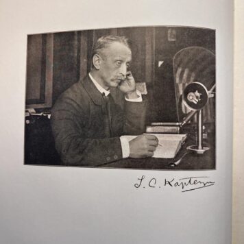[Science, astronomy, 1928] J.C. Kapteyn, zijn leven en werken. Groningen 1928, 176 p., very good copy.