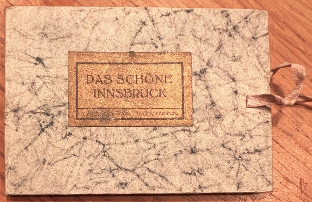 [Austria, ansichten] Das schöne innsbruck, verlag: Buchhandlung Tyrolia, Innsbruck, small postcard with folding map.
