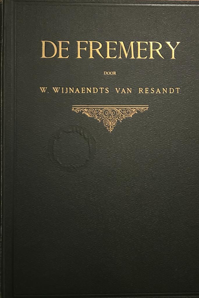 De Fremery. De eerste generaties en de Amsterdam-Leidensche tak, met een stamtafel van alle takken tot 1930. 's-Gravenhage 1931, 52 p., Oud-Hollands papier., met familiewapen.