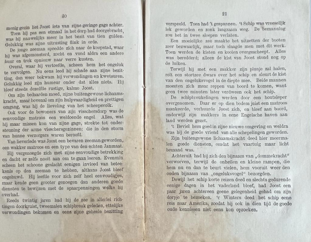 [First edition, Texel, 189[?]] Hollandsche zeelui : typen en schetsen uit de zeemanswereld. Texel : Snelpersdruk Langeveld & De Rooij, [189-], 36 pp.