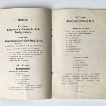 [Leiderdorp, Zuid-Holland] 1813 – 1913, Programma van de Onafhankelijkheidsfeesten te Leiderdorp op de terreinen van het Kinderhuis “Voordorp”. 13 Augustus 1913, Electrische Drukkerij H. Buurman, Leiden, 12 pp.