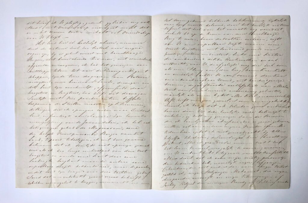 [Manuscript, letter, Indonesia, Indie, Jakarta, 1841] Twee zeer uitvoerige brieven van J.J. Mijnssen aan W.D. Sweijs, 1841-1842, geschreven vanuit Batavia, manuscripten, 9 pag.