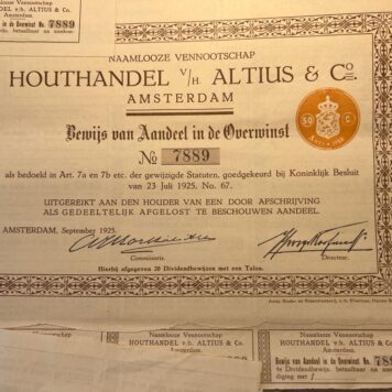 [Stocks, Timber trading 1925] Two stocks of timber trading company Altius in Amsterdam / Twee aandelen van de N.V. Houthandel vh. Altius & Co., Amsterdam, 1925.
