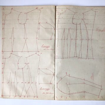 [Fashion, pattern drawings, ca 1930] Notebook with pattern drawings of Lucie Boersma, 1930. Manuscript, folio.