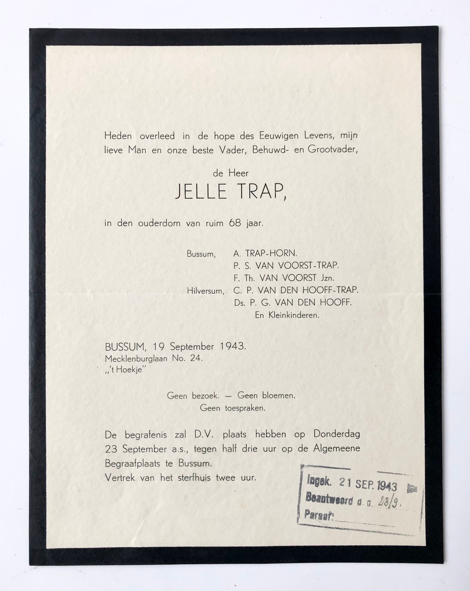 [Printed death announcement 1943] Printed death announcement for Jelle Trap and thank you note, 2 pp. Bussum, 1943.