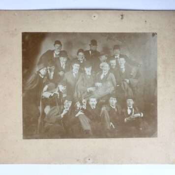[Photography, Amsterdam, Schuitvlot, students 1895] Album 