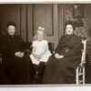 Portrait photo of Tante Fransje en tante Jeanne de Lanoy.