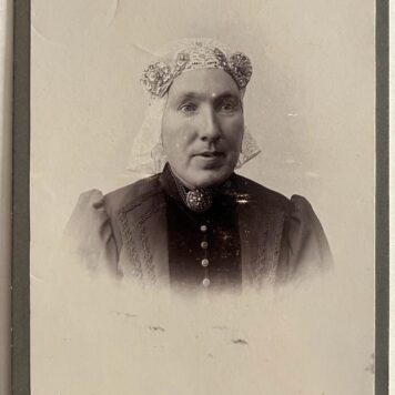 Photo of Aaltje Wassen (1852-1930), wife of Willem Elling,