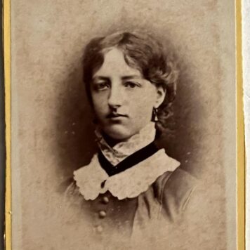 Portrait photo of A. Busman by von Kolkow Groningen 1880