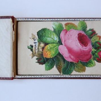 MASCH, VAN ABS, CORVER Album amicorum in de vorm van een oblong doosje met losse blaadjes van Margot Masch (?), 1861-1865.