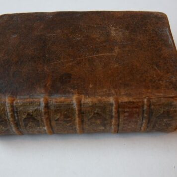 Chronyk van de stad Medenblik. Hoorn, J. Duyn, 1736.