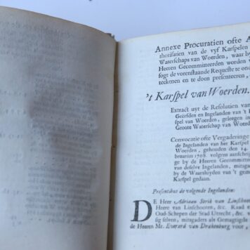Stucken en bewysen aan de (...) Staten van Hollandt (...) overgelevert (...) op ende jegens dijckgrave ende hooge heemraden van den lande ende waterschappen van Woerden. Utrecht, G. Muntendam, 1709.
