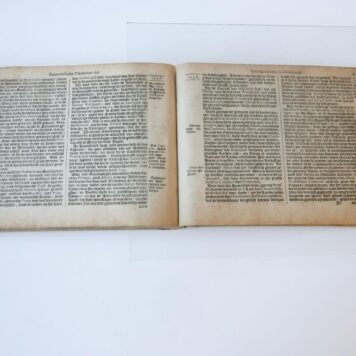 [Spanish domination 1621] Warachtighe beschrijvinghe ende levendighe afbeeldinghe vande meer dan onmenschelijcke ende barbarische Tyrannije bedreven by de Spaengiaerden inde Nederlanden onder de regieringen van den Keyser Carel V, Philips II en Philips III coningen van Spaengien. z. pl., 1621. [Franse titel: 'De onmenschelicke barbarische en grouwelijcke Tyrannije der Spangniaerden in Nederlandt'], (8)+278 pp.