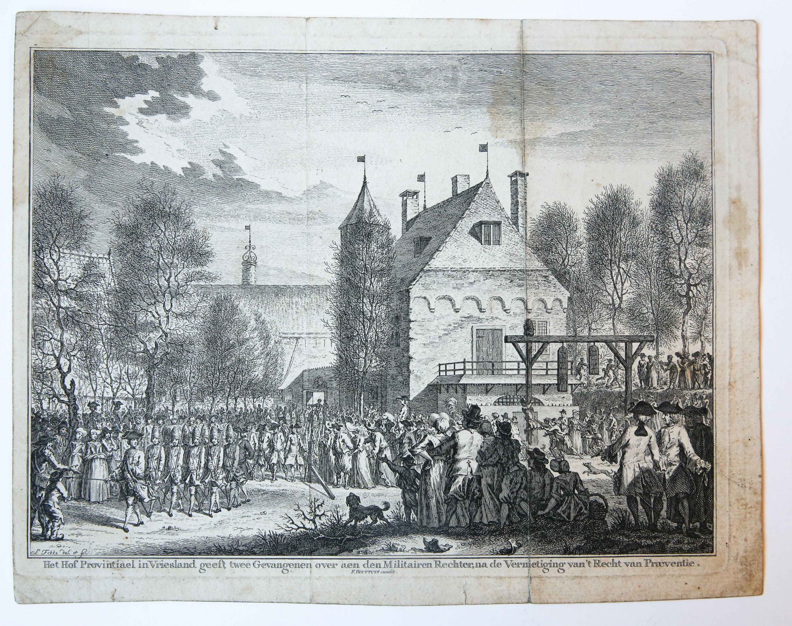 Fokke, S. - Prent: 'Het Hof Provintiael in Vriesland geeft twee gevangenen over aen den militairen rechter, na de vernietiging van 't recht van praeventie' [d.d. 12-1-1753], ets en gravure door S. Fokke, F. Houttuyn exc.